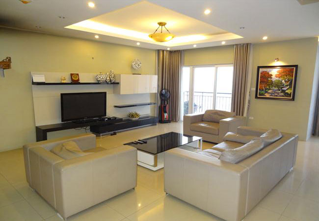 Beautiful apartment in Nguyen Chi Thanh street