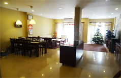 Cho thuê nhà đẹp ở đường Lạc LOng Quân,Tây Hồ