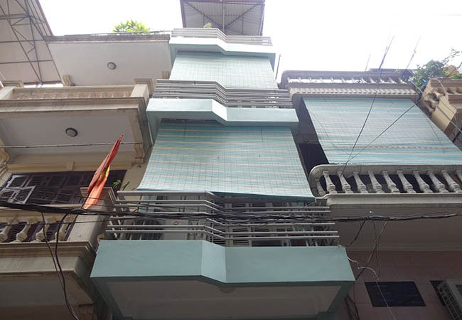 House near Temple of Literature for rent, Dong Da