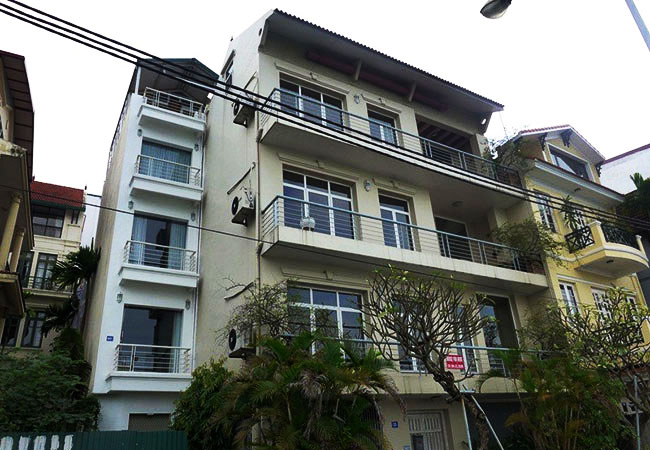 Lake Side House for Rent in Quang An street,Tay Ho Dist, large Balcony