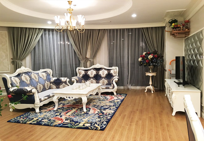 Royal City Luxury 3 bedroom apartment, very well equipped, 150m2