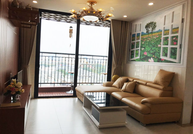 03 bedroom apartment for rent in Vinhomes Green Bay