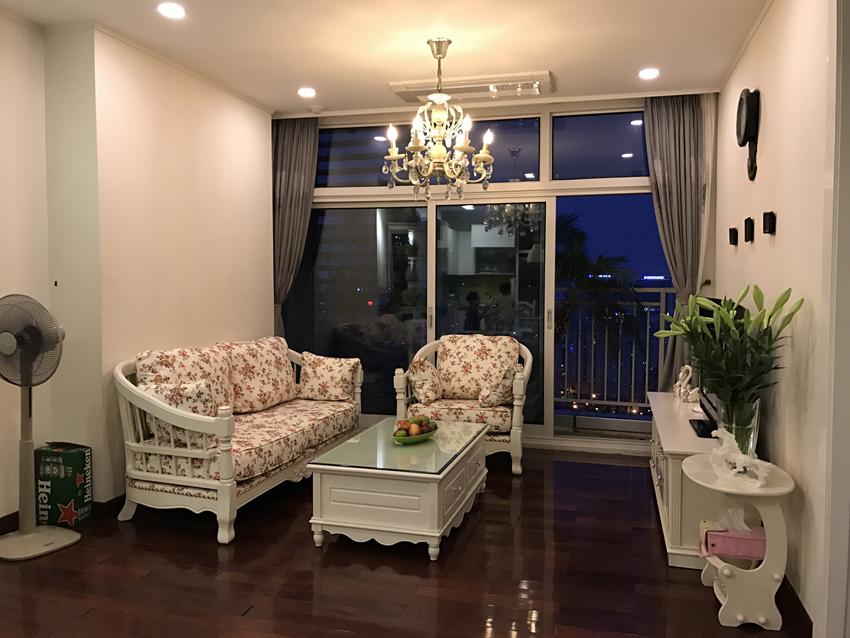 3 bedroom furnished apartment in Keangnam Landmark building 