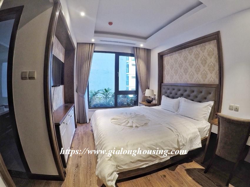 Brand new apartment in Tran Quoc Toan for rent 4