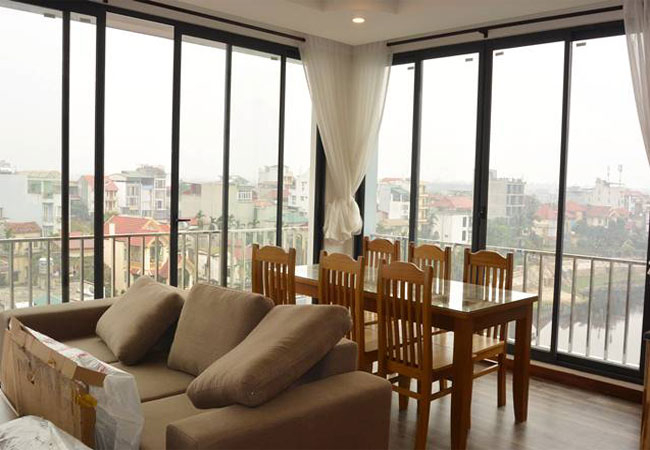 3 bedroom serviced apartment in Au Co, Tay Ho district, lake view 