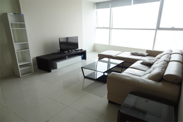 4 bedrooms apartment for rent in Landmark tower