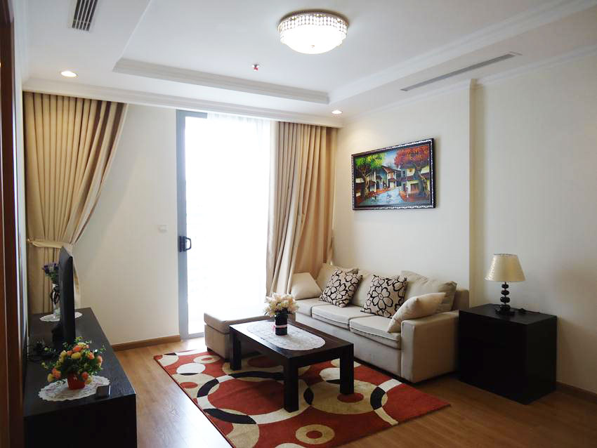 Apartment with 02 bedrooms in Vinhomes Nguyen Chi Thanh for rent 