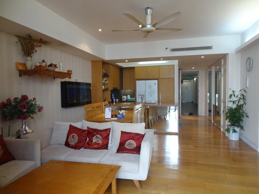 Big 3 bedroom apartment in Indochina Plaza Hanoi 