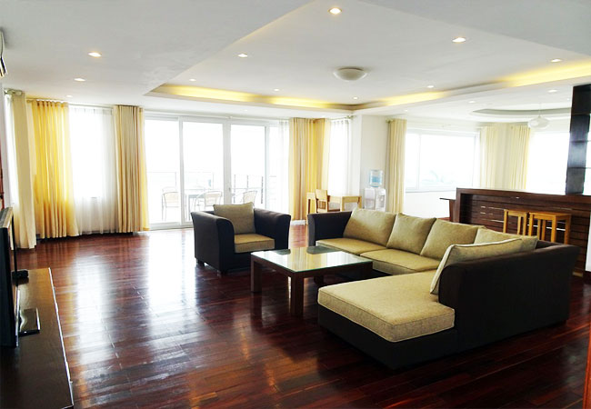 Big balcony & Spacious 03 bedroom apartment for rent in Quang Khanh street, Tay Ho