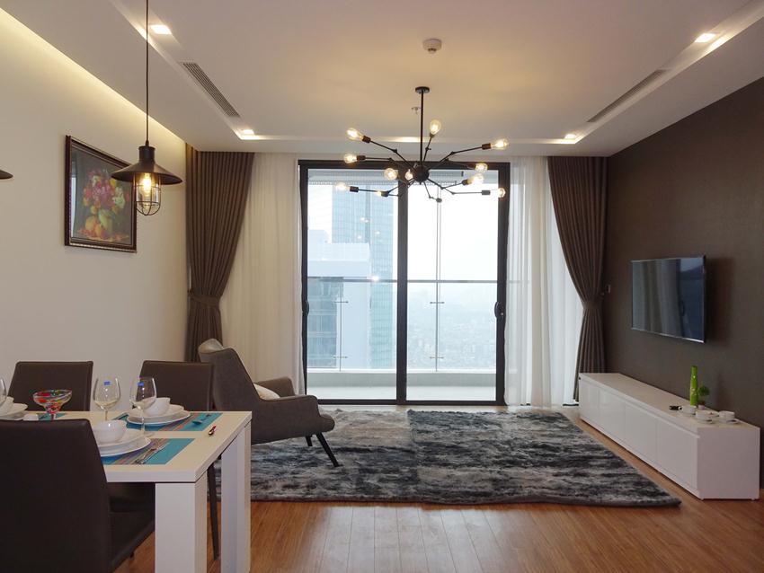 Brand new 2 bedroom with full of furniture in Vinhomes Metroplis 