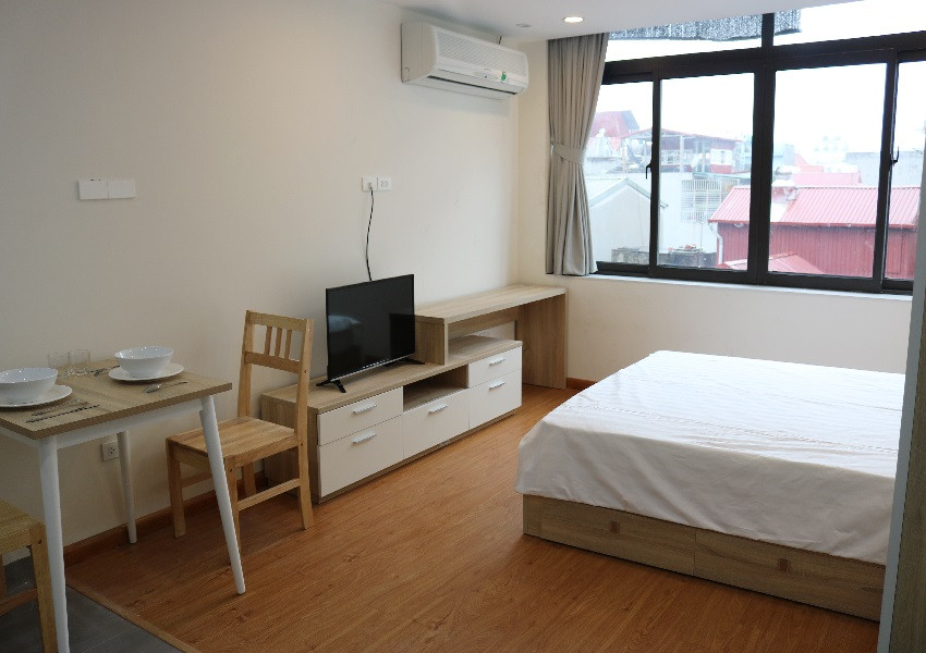 Brand new studio room in Hoang Hoa Tham for rent 