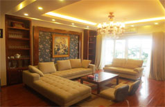 Cho thuê căn hộ dịch vụ mới view hồ ở Lạc Long Quân,Tây Hồ.