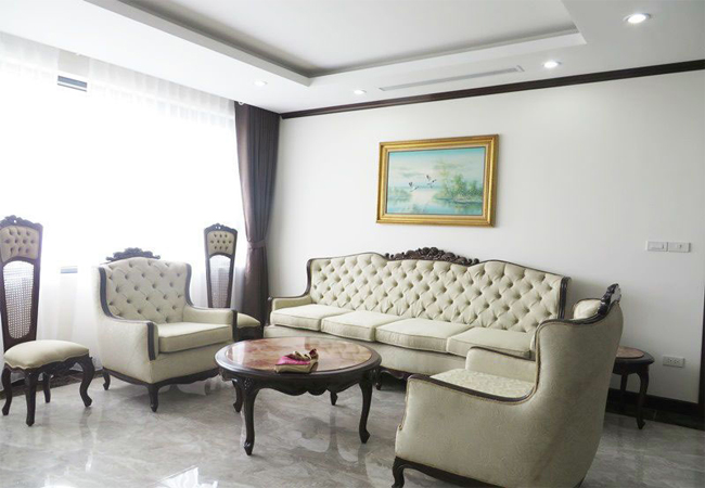 Cho thuê căn hộ view hồ Giảng Võ ở tòa Platinum, số 6 Nguyễn Công Hoan