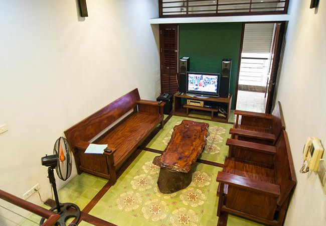 Comfortable and modern house in Nguyen Khanh Toan for rent 