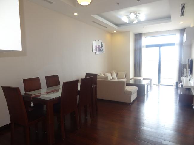 Comfortable apartment in high floor of R1 building for rent 