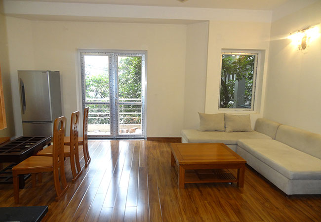 Comfortable apartment in lane 31 Xuan Dieu, Tay Ho for rent 