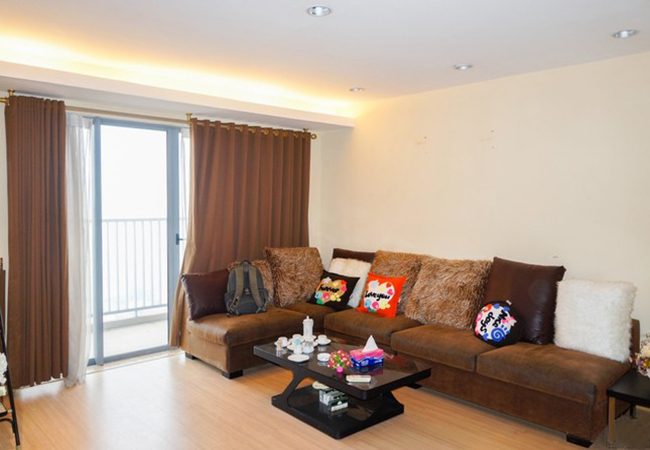 Comfortable flat for rent in high floor, Sky City 88 Lang Ha 
