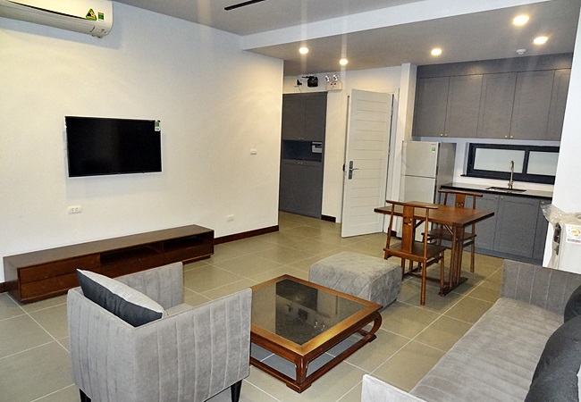 Cozy and modern apartment in Tu Hoa, near Xuan Dieu for rent 