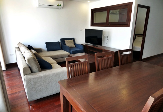 Cozy apartment in lane 20 Tay Ho for rent 