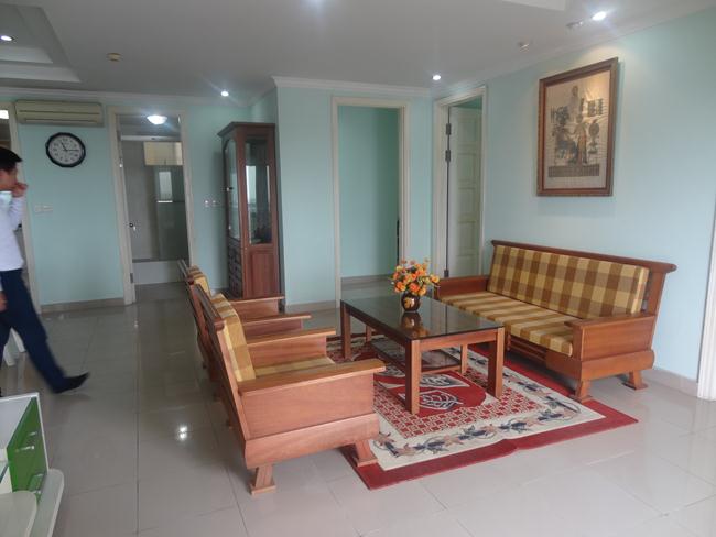 Elegant apartment in E building, Ciputra 