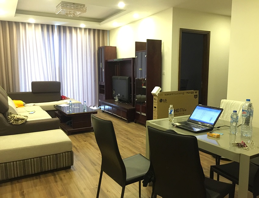 Fully furnished apartment in Ngoai Giao Doan 