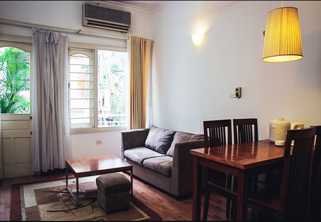 Fully furnished apartment with 2 bedrooms in 12 Dao Tan 