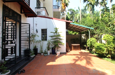 Fully furnished villa for rent in Dang Thai Mai street 