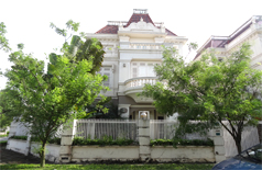 Garden villa for rent in Ciputra urban area 