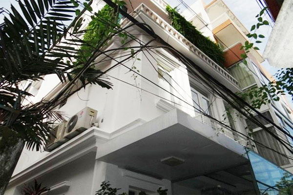 Good house in Tay Ho for rent with nice design
