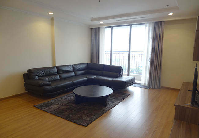 High class apartment for rent in Vinhomes 