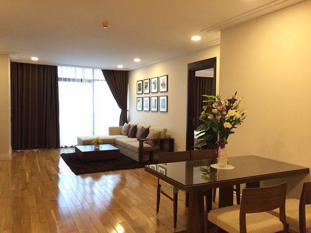 High class apartment in  high floor of Hoang Thanh Tower 