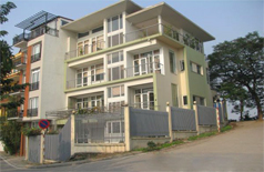 Lake view Villa for rent in To Ngoc Van street,Tay Ho