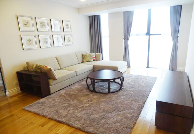 Luxurious apartment with 2 bedrooms in Hoang Thanh Tower