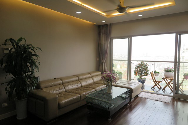 Luxurious high floor apartment in Lancaster Nui Truc 