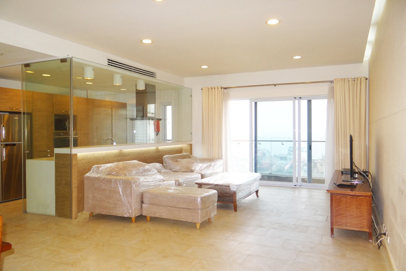 Modern and large apartment in high floor of Golden Westlake 