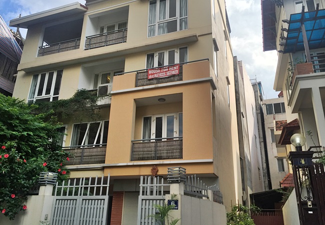 Partly furnished house in Dang Thai Mai for rent 