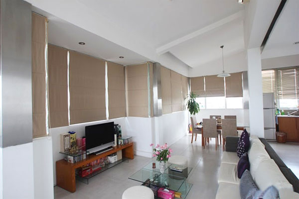 Penthouse duplex apartment in Nguyen Truong To, near Truc Bach lake 