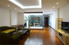 Serviced apartment in Truc Bach street, near the lake 