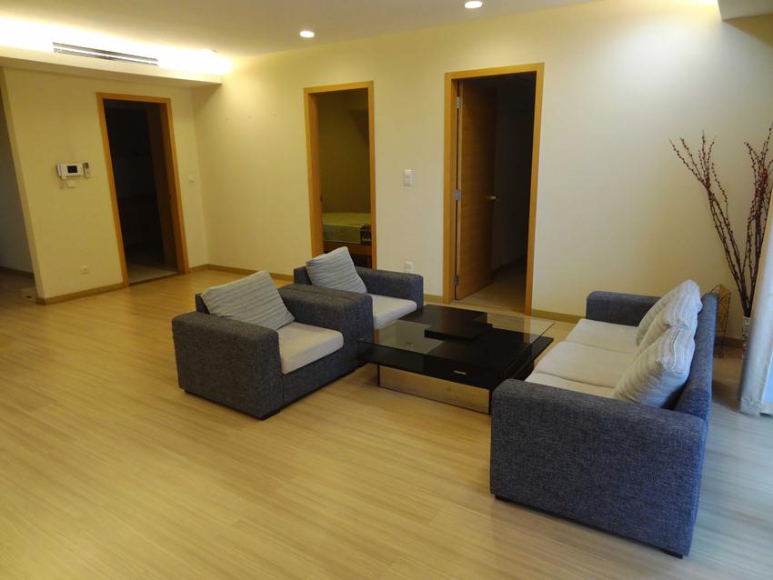 Sky City 3 bedroom apartment for rent 