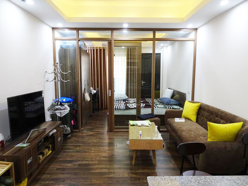 Studio for rent in Huynh Thuc Khanh, near Thanh Cong lake 