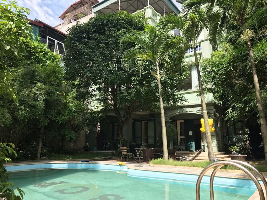 Swimming pool villa for rent in Doi Can, Ba Dinh district 