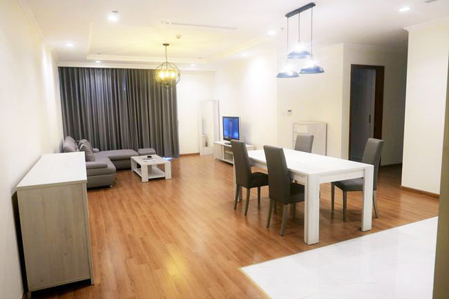 Three bedroom apartment in Vinhomes Nguyen Chi Thanh 