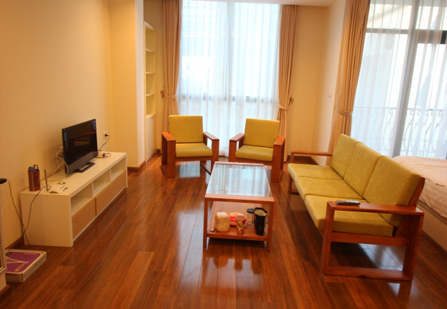 Truc Bach studio apartment for rent