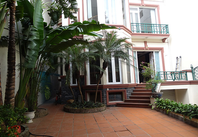 Unfurnished nice house in To Ngoc Van for rent 