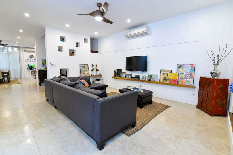 Villa in T block with modern furniture for rent - Ciputra urban area 