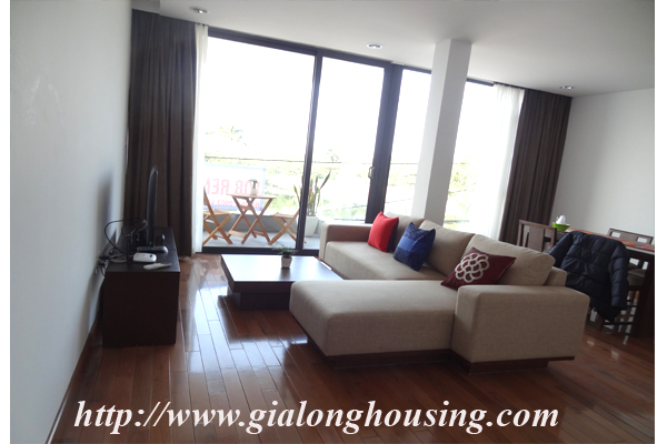 Xom Chua lakefront serviced apartment 